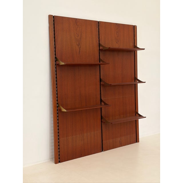 Mid-Century Modern Vintage Modular Wall Bookcase in Teak, 1970s For Sale - Image 3 of 14