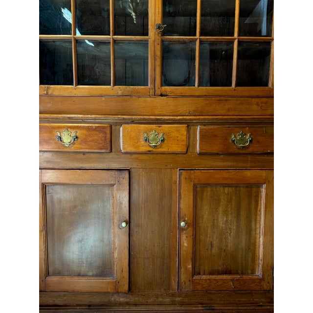 19th Century American Pennsylvania Dutch Step-Back Cupboard For Sale - Image 4 of 12