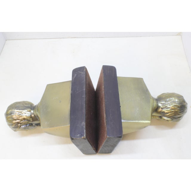 1960s Traditional Americana Solid Brass Abraham Lincoln Bust Bookends on Walnut Bases – A Pair For Sale - Image 9 of 15