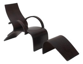 Example of Bauhaus Chair and Ottoman Sets