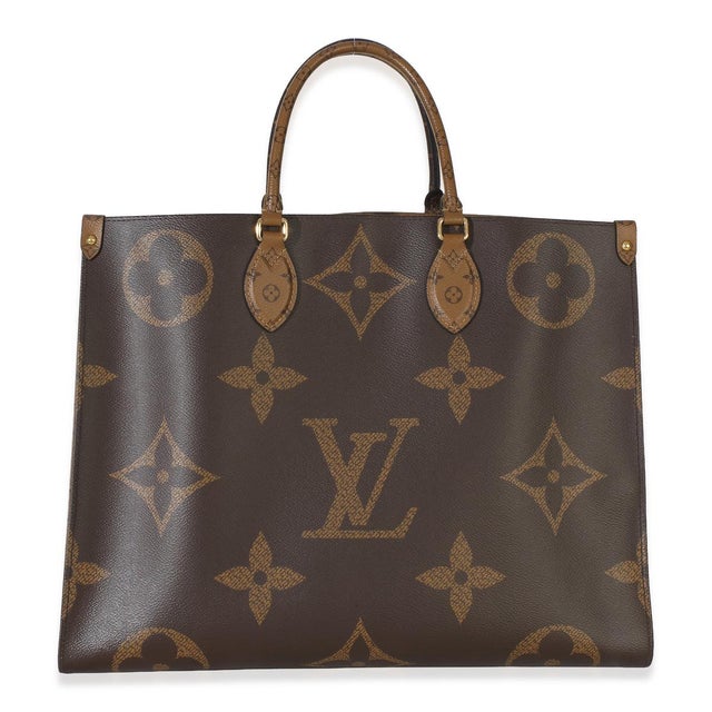 This bag says it all. The Onthego bag from Louis Vuitton is designed for busy lifestyles. Topped with two Toron handles...