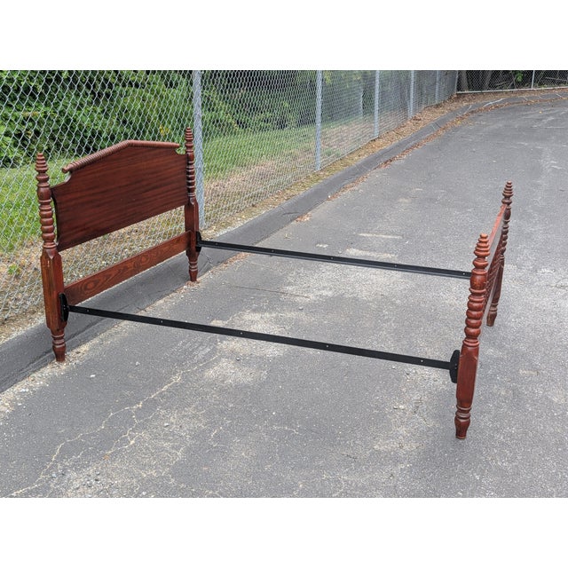 Brown Vintage American Classical Bobbin Turned Mahogany Spindle Bedframe For Sale - Image 8 of 9