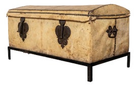 Example of Hide Trunks and Chests