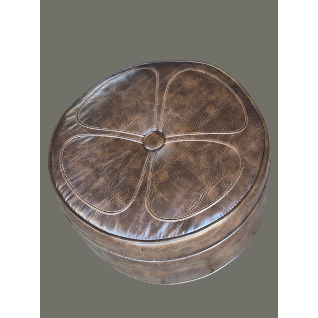 Brown 1960s Retro Mid-Century Modern Brown Leatherette Daisy Top Ottoman Foot Stool on Wheels For Sale - Image 8 of 9