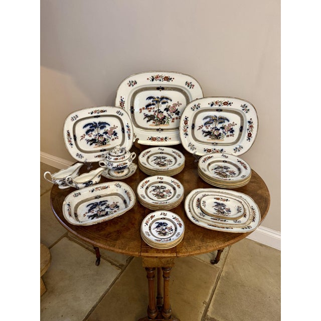 Antique Victorian Dinner Service from Wedgwood, 1880, Set of 36 For Sale - Image 15 of 15