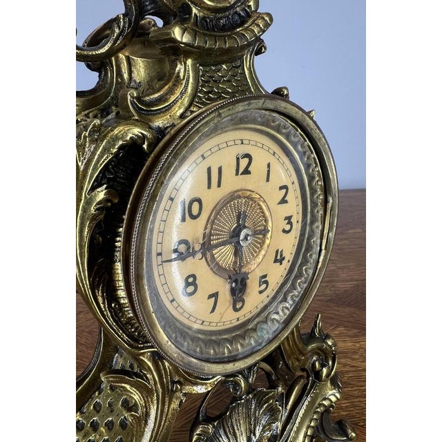 Vintage French Style Brass Decorative Mantel Clock For Sale - Image 10 of 11