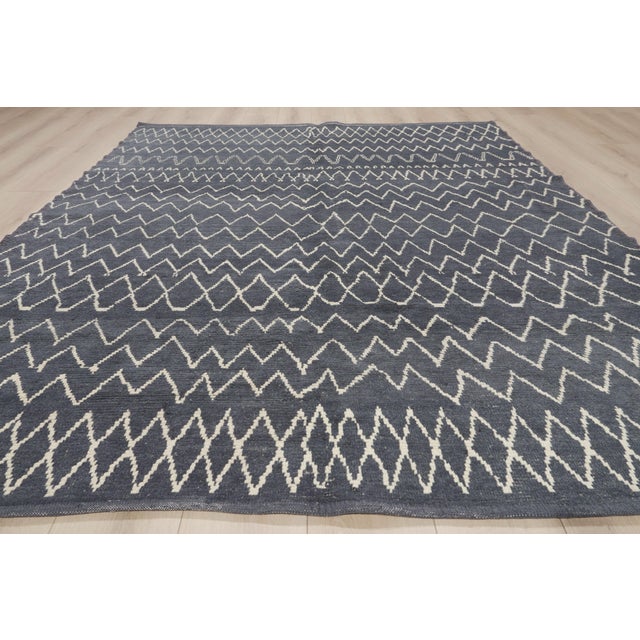Contemporary Turkish Moroccan Rug, 07'08 X 09'10 For Sale - Image 9 of 10
