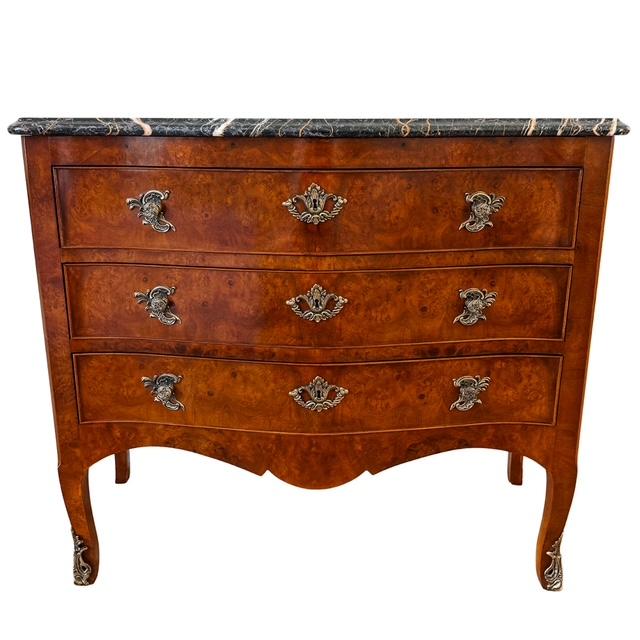 Late 20th Century Henredon Villandry French Provincial Louis XV Burl Wood Italian Marble Top Bombe Chest - 3 Drawer Serpentine Commode For Sale - Image 5 of 16