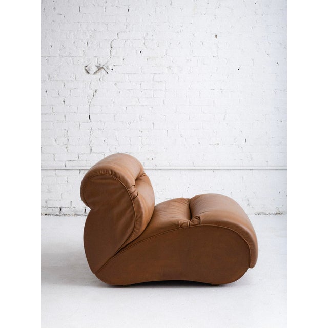 Mid-Century Modern Space Age Italian Leather Lounge Chair For Sale - Image 3 of 12