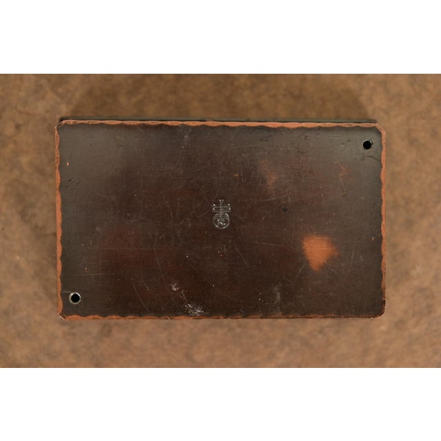 Roycroft Arts & Crafts Hammered Copper Quatrefoil Stamp Box For Sale - Image 10 of 12