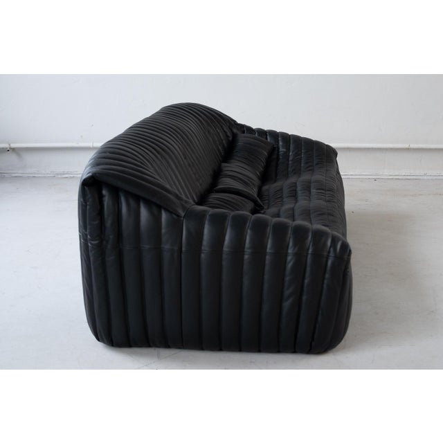 1970s Cinna Three-Seater Sofa in Black Leather by Annie Hieronimus for Rose Line, 1973 For Sale - Image 5 of 9
