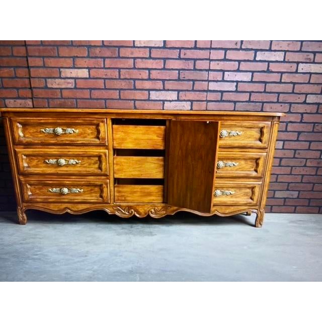Drexel Heritage Drexel Heritage Cabernet Collection Dresser For Sale - Image 4 of 4