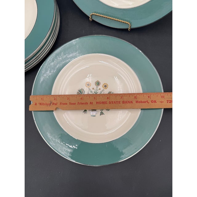 Vintage Homer Laughlin Dinner Plates Persian Garden Cavalier Eggshell Platinum - Set of 5 For Sale - Image 4 of 6
