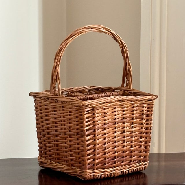 Mid 20th Century Vintage French-Style Four Bottle Wicker Wine Caddy For Sale - Image 5 of 17