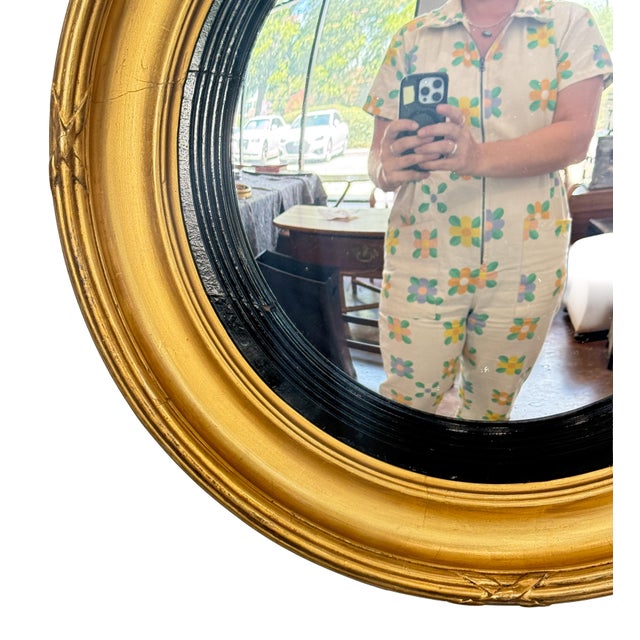 19th Century English Gilt Framed Convex Mirror From the Regency Era (Dia 18 1/4) For Sale - Image 5 of 6