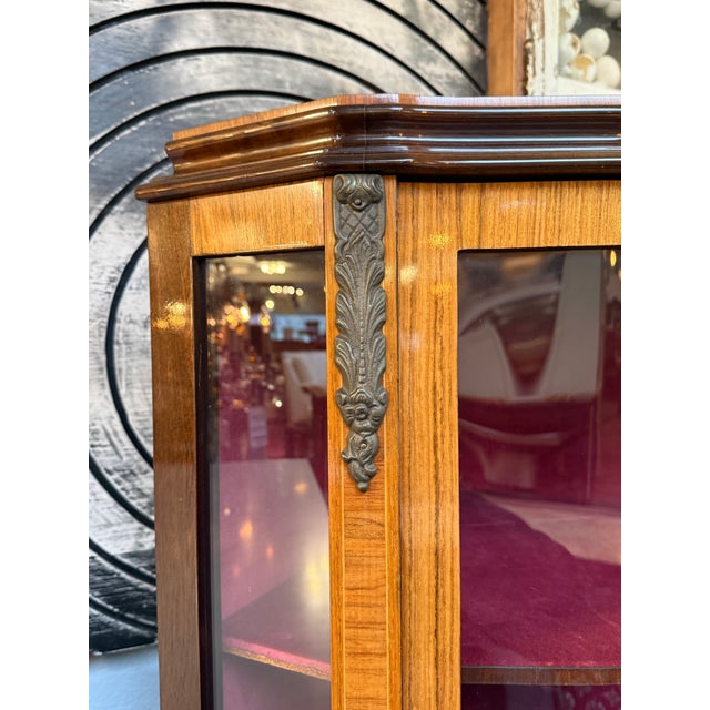 French Style Bow Front Corner Cabinet For Sale - Image 9 of 17
