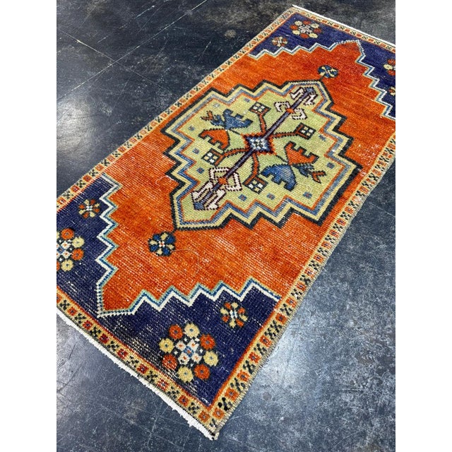 Turkish Yastik Rug 1'7" x 3'3" For Sale - Image 4 of 5