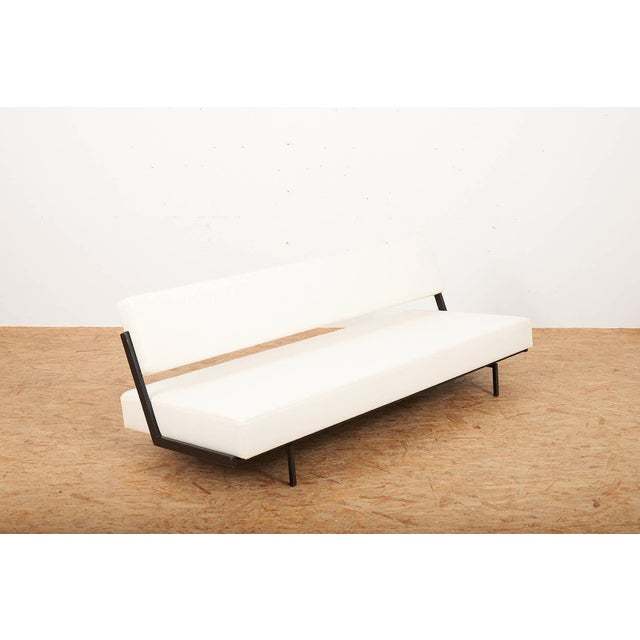 Daybed in Black Lacquered Metal, 1950s, in Good conditions. Designed 1950 to 1959