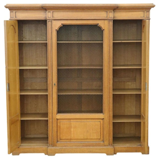 Large Vintage Bookcase in Light Oak, 1920 For Sale - Image 3 of 10