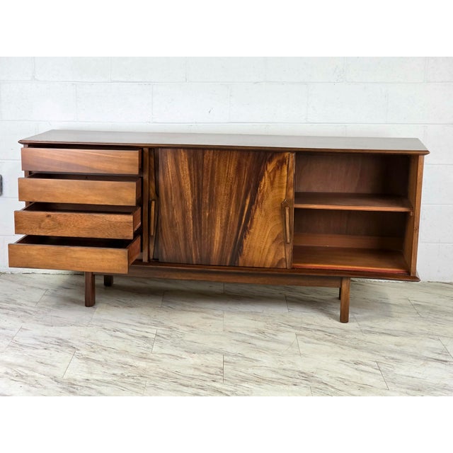 Brown 1950s Danish Modern Credenza in the Manner of Gunni Omann For Sale - Image 8 of 12