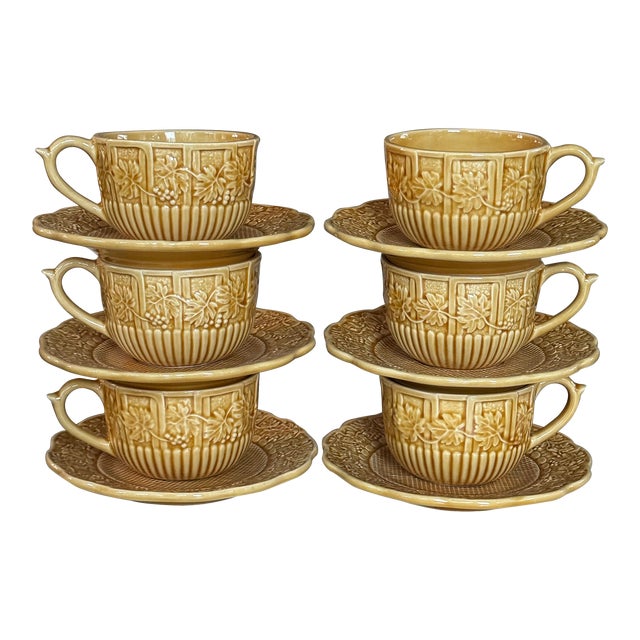 Estate Bordallo Pinheiro Grapevine Gold Cup & Saucer Set - 12 Pieces For Sale