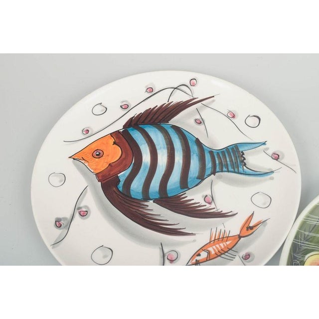 Hand-Decorated Faience Plates with Colourful Motifs, Mancioli, 1960s, Set of 5 For Sale - Image 4 of 6