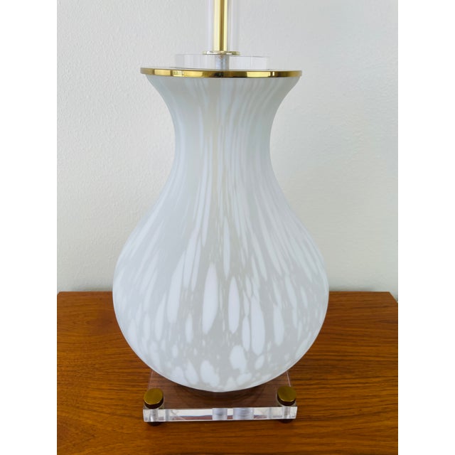 White Vintage Murano Glass Frosted White Tortoise Effect Table Lamp by Bauer For Sale - Image 8 of 14