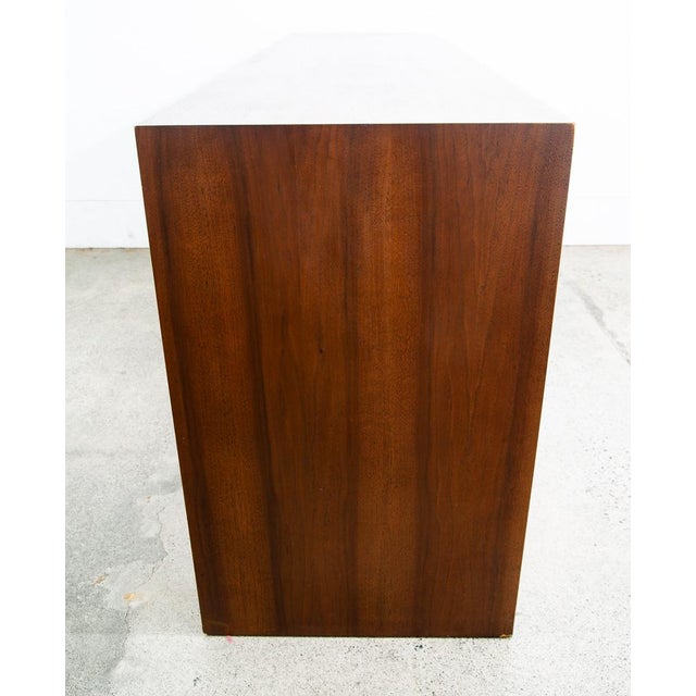 Mid-Century Modern 1960s Mid Century Modern Credenza Sideboard American Martinsville Walnut 6 Drawer MCM For Sale - Image 3 of 13