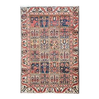 Early 20th Century Bakhtiari Rug For Sale