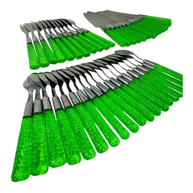 Vintage Cambridge "Dazzle" 44-Piece Flatware Set | Mid Century Modern Green Textured Plastic Handles | Stainless Steel Cutlery MCM For Sale In Tampa - Image 6 of 13