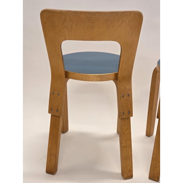 Dl82 Folding Table and 65 Chairs by Alvar Aalto for Artek 1960s, Set of 7 For Sale - Image 12 of 18