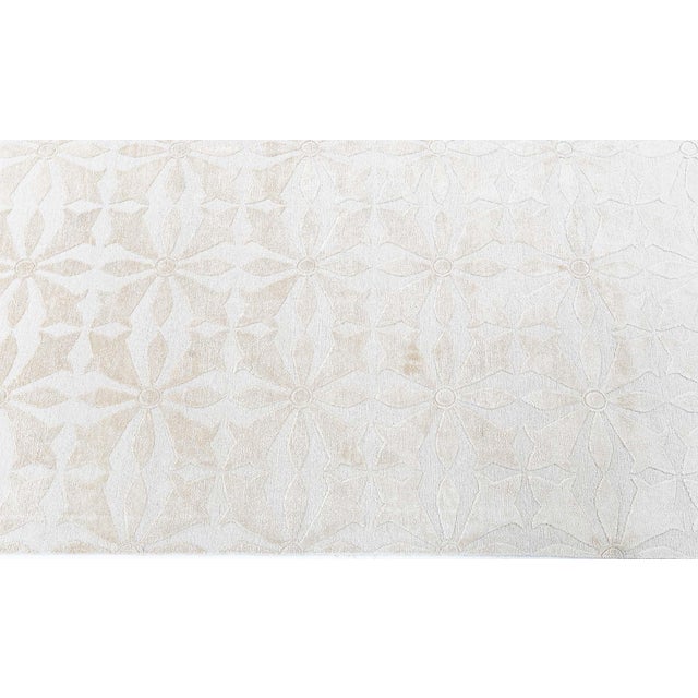 Modern Traditional-Inspired Wool and Silk Rug by Doris Leslie Blau For Sale In New York - Image 6 of 9
