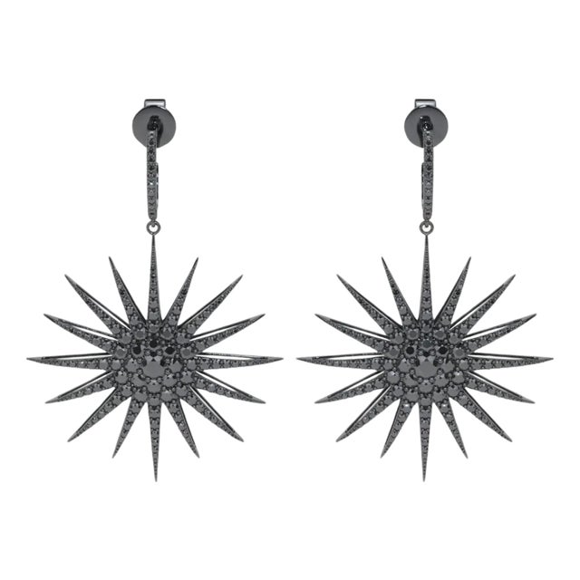 Bochic Classic & Chic Star Black Diamond Earrings Set In 18K Black Gold For Sale