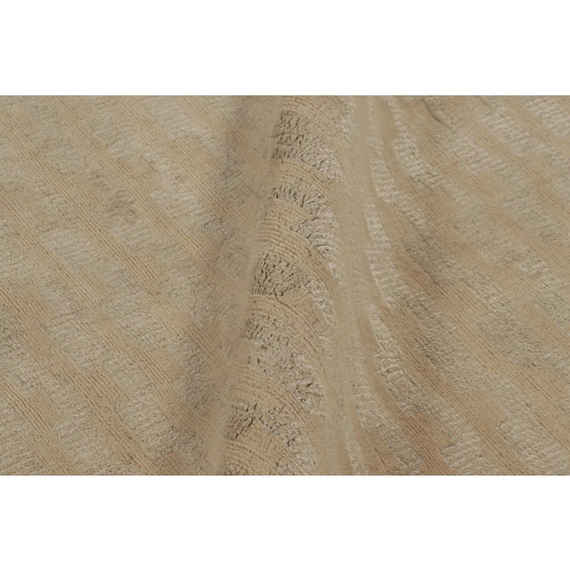 Beige Rug & Kilim's Art Deco-Inspired Rug, Beige With Minimalist Geometric Patterns For Sale - Image 8 of 9