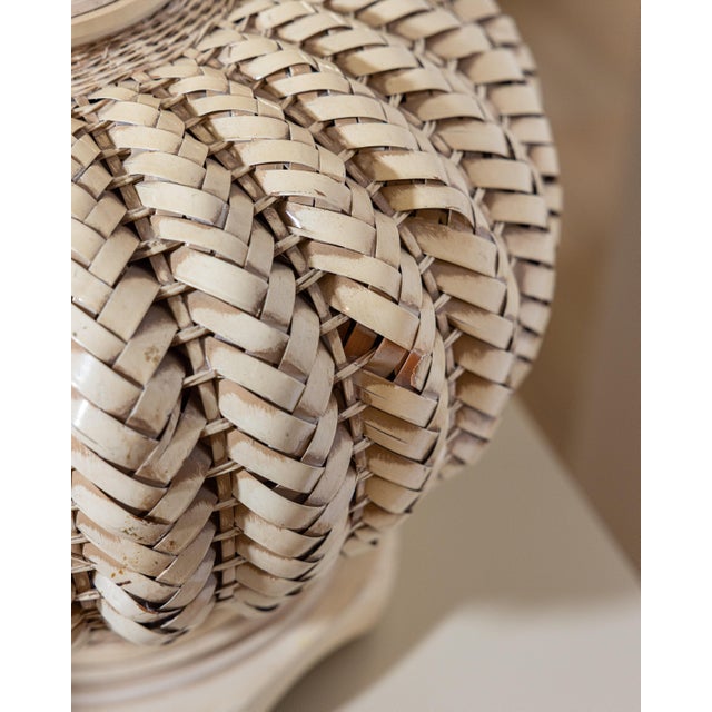Cream Vintage 1980s Organic Modern Ribbed Woven Wicker Melon Table Lamps, a Pair For Sale - Image 8 of 14