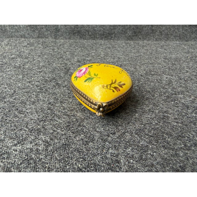 1980s French Limoges I Love You Heart Trinket Box For Sale - Image 10 of 18