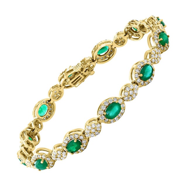 8 ct Natural Brazilian Emerald & 4.5 Ct Diamond Tennis Bracelet 14 Karat Gold For Sale - Image 15 of 18