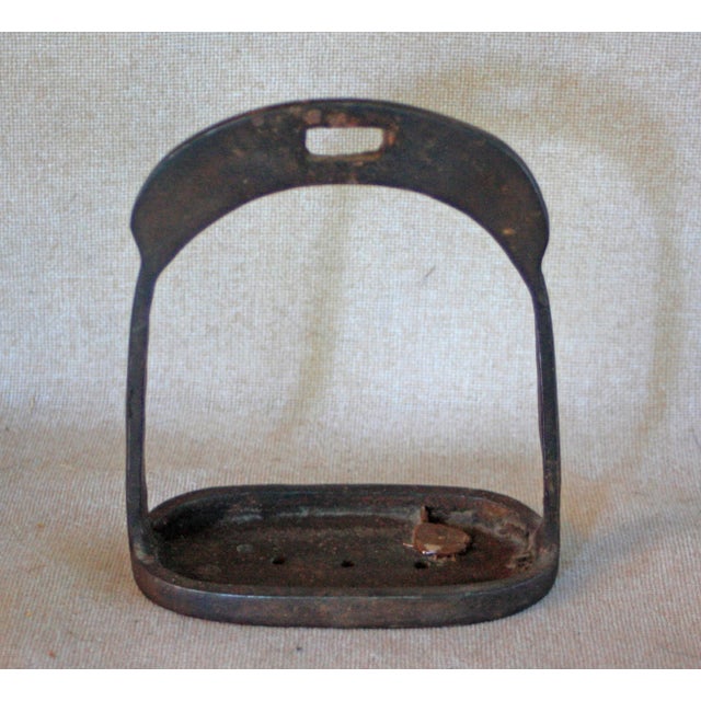 Chinese Late 19th Century Pair of Antique Chinese Soldiers Stirrups For Sale - Image 3 of 3