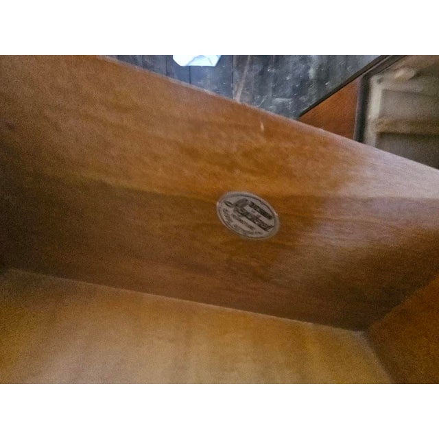 1930s Art Deco Waterfall Burl Wood Vanity With Circular Mirror For Sale In Providence - Image 6 of 12
