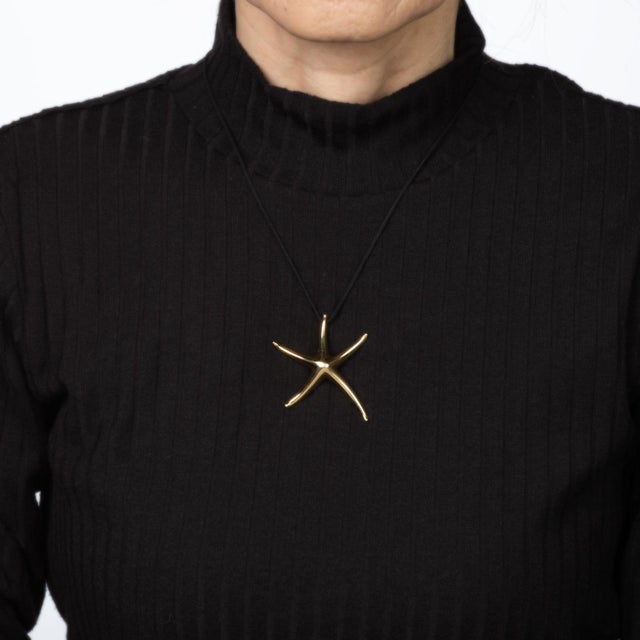 Tiffany and Co. Tiffany & Co Large Starfish Pendant Necklace 18k Gold Elsa Peretti Estate For Sale - Image 4 of 4