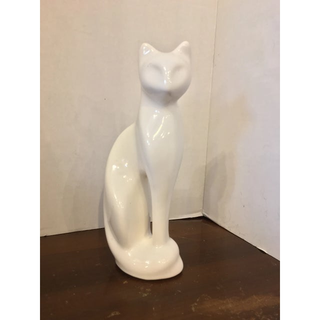 Mid-Century Modern Petite Mid Century Ceramic White Cat Figurine For Sale - Image 3 of 12