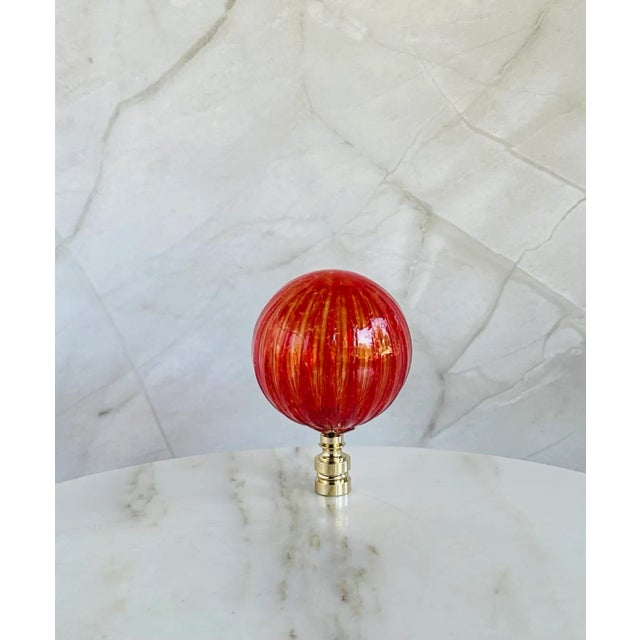 Mid-Century Modern Ribbed Optic Glass Lamp Finial in Fiery Red on Gold Hardware For Sale - Image 3 of 7