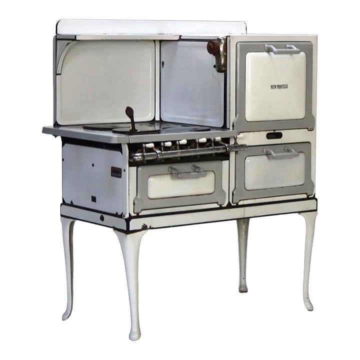 Antique Perfection Stove Co. New Process Enameled Stove Model Cr-6