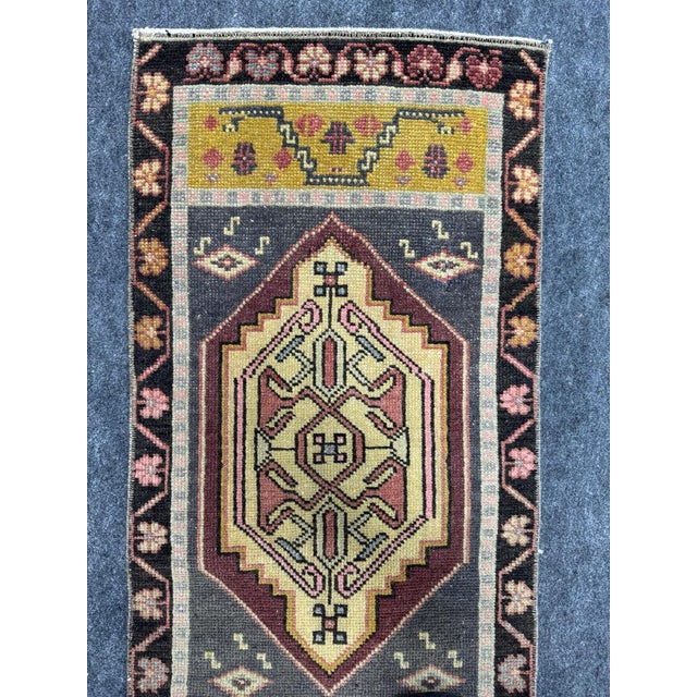 Turkish Yastik Rug 1'5" x 2'11" For Sale - Image 4 of 5