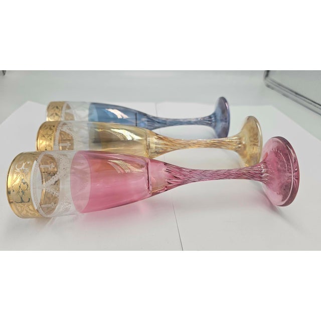 Murano Glass Champagne Glasses with Gold Rims, 1970s, Set of 6 For Sale - Image 8 of 9