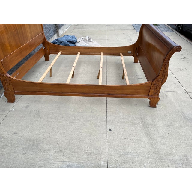 Late 20th Century Vintage Ethan Allen Carved Sleigh Bed Queen Size