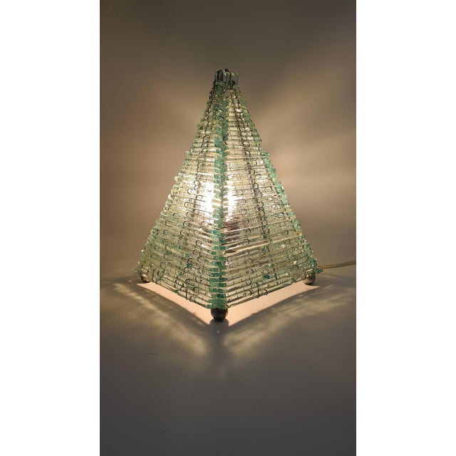 French Pyramid Table Lamp in Transparent Glass and Metal, 1970s For Sale - Image 6 of 10