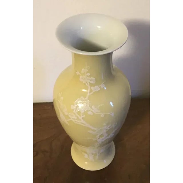 Chinese Art Deco Porcelain Yellow Vase For Sale In New York - Image 6 of 11