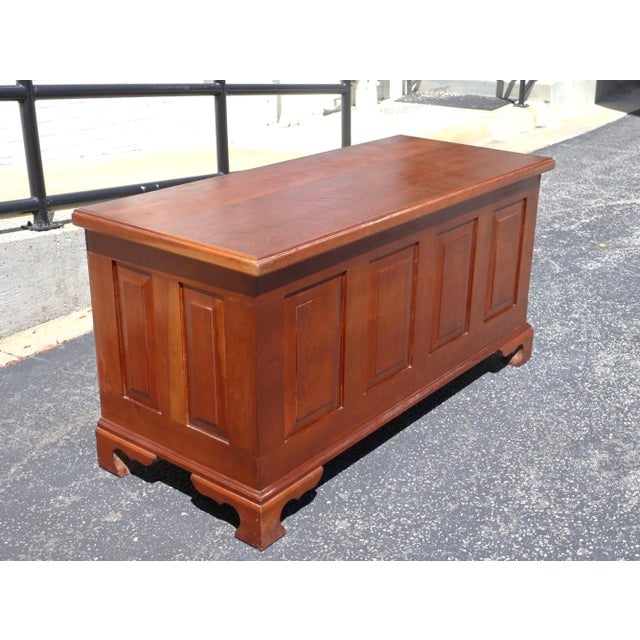 1950s Mid-20th Century American Colonial Revival Solid Wood Paneled Blanket Chest For Sale - Image 5 of 8