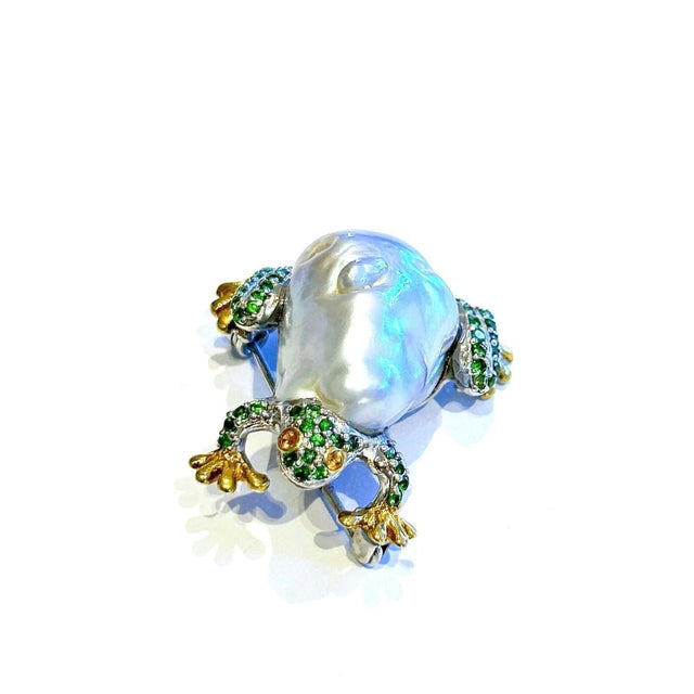 Bochic “Orient” Vintage White Sea Pearl & Emeralds Ring Set In 18K Gold & Silver For Sale In New York - Image 6 of 10